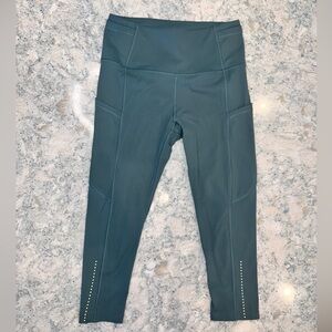 Savvi EUC Capri Leggings with Pockets